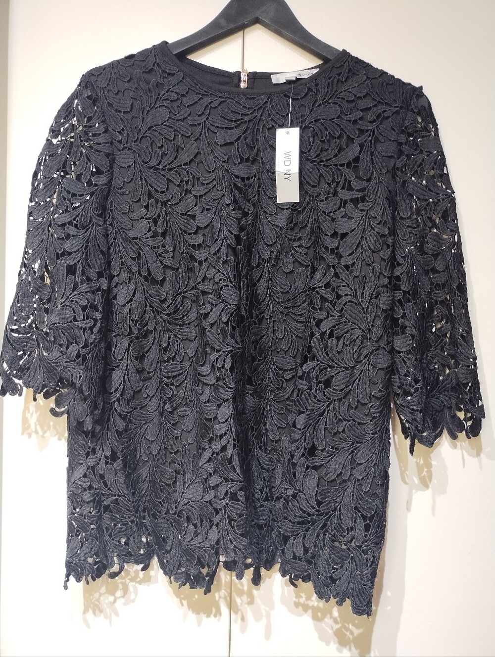 WD.NY Black Floral Lace Short Sleeve Blouse